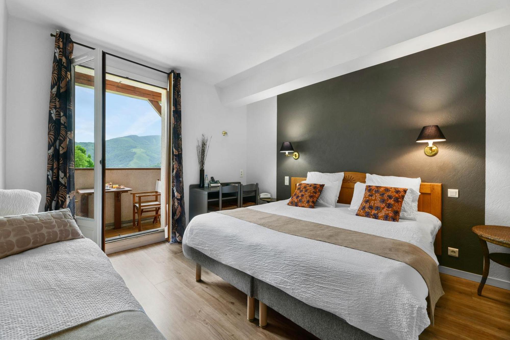Logis Hotel Etchemaite Larrau Εξωτερικό φωτογραφία