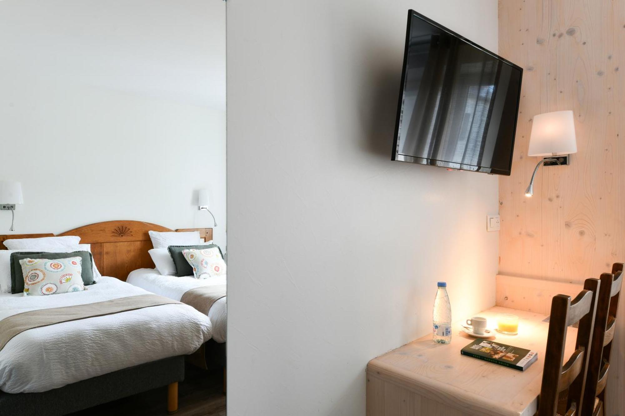 Logis Hotel Etchemaite Larrau Εξωτερικό φωτογραφία