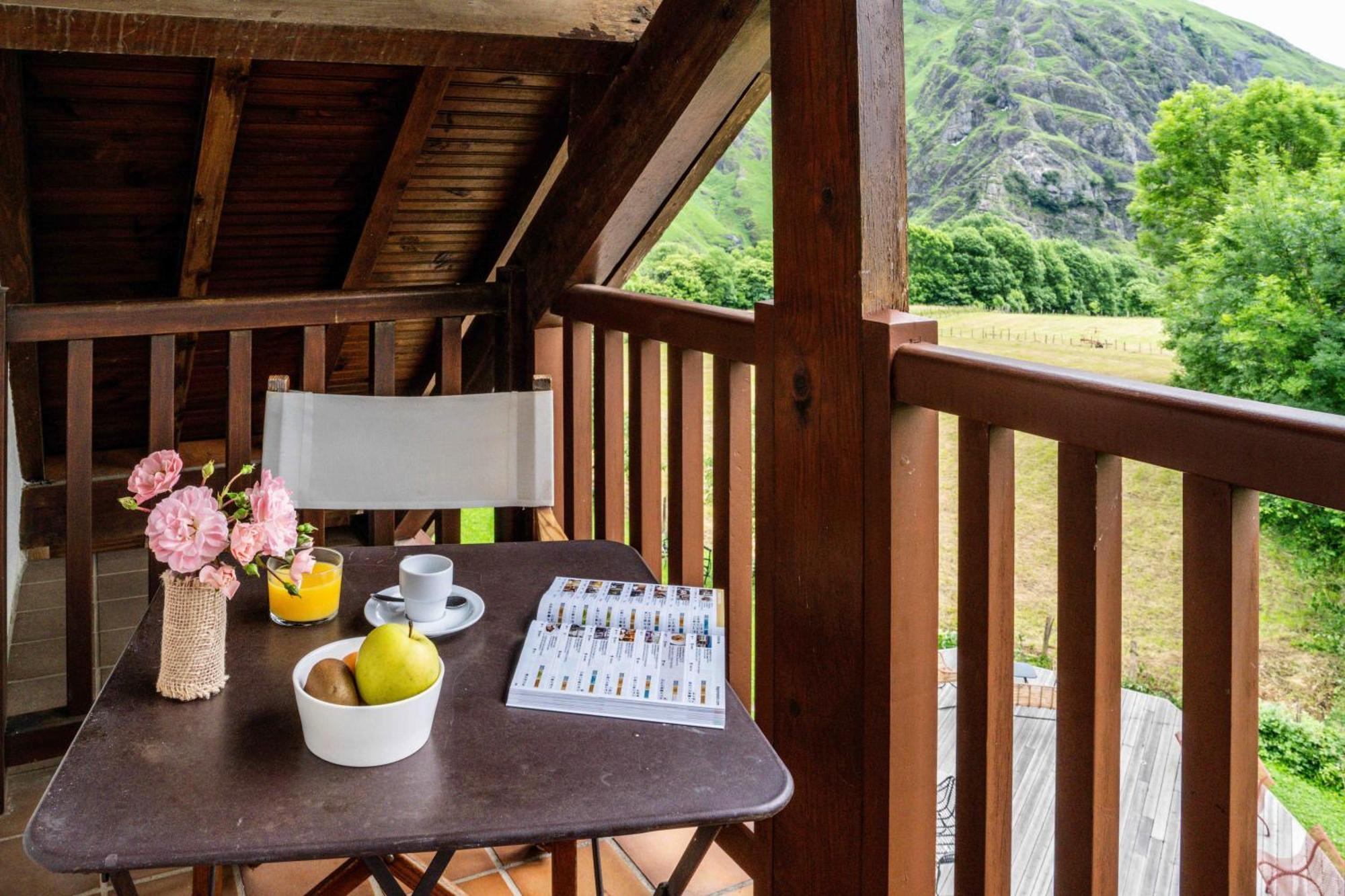 Logis Hotel Etchemaite Larrau Εξωτερικό φωτογραφία