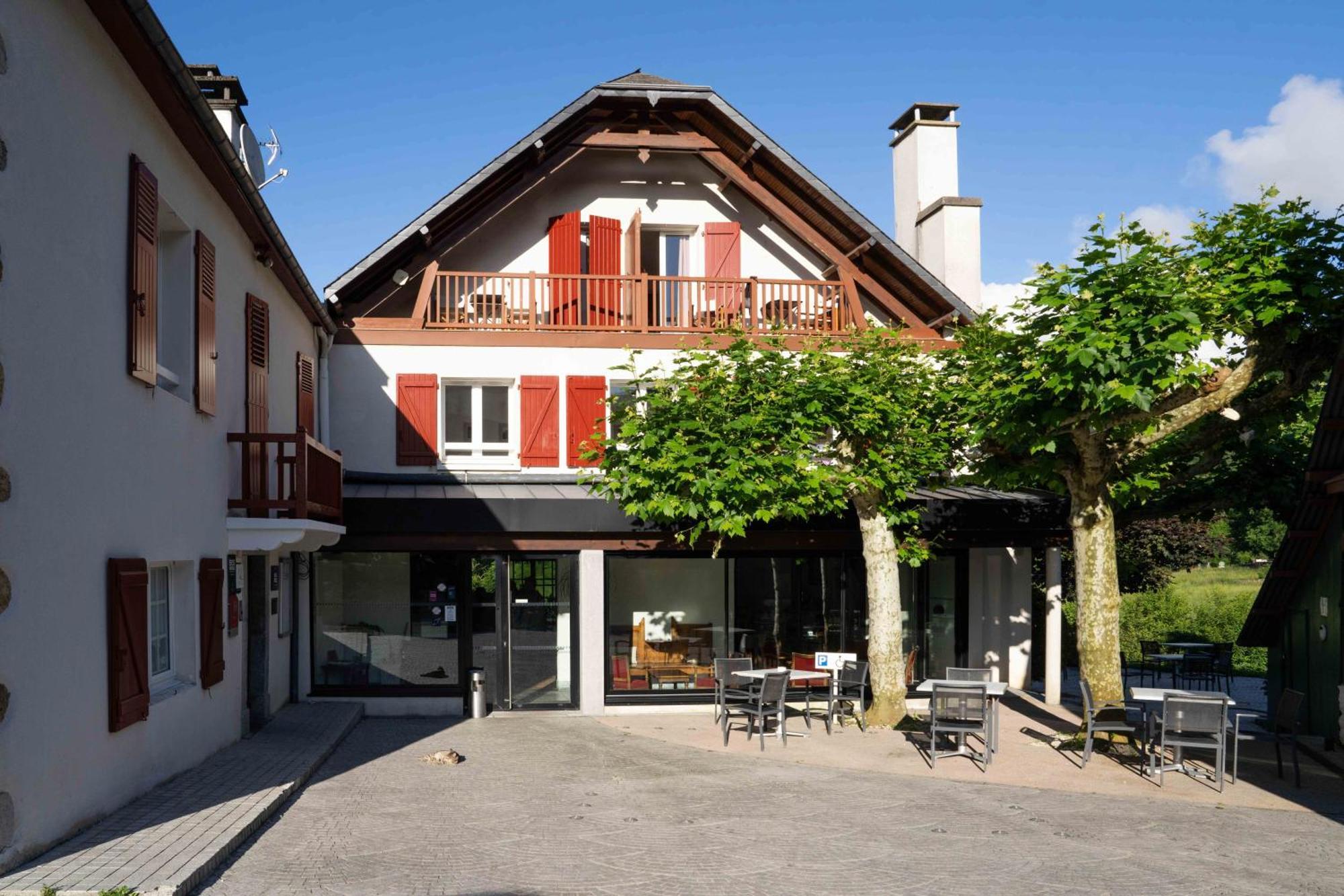 Logis Hotel Etchemaite Larrau Εξωτερικό φωτογραφία