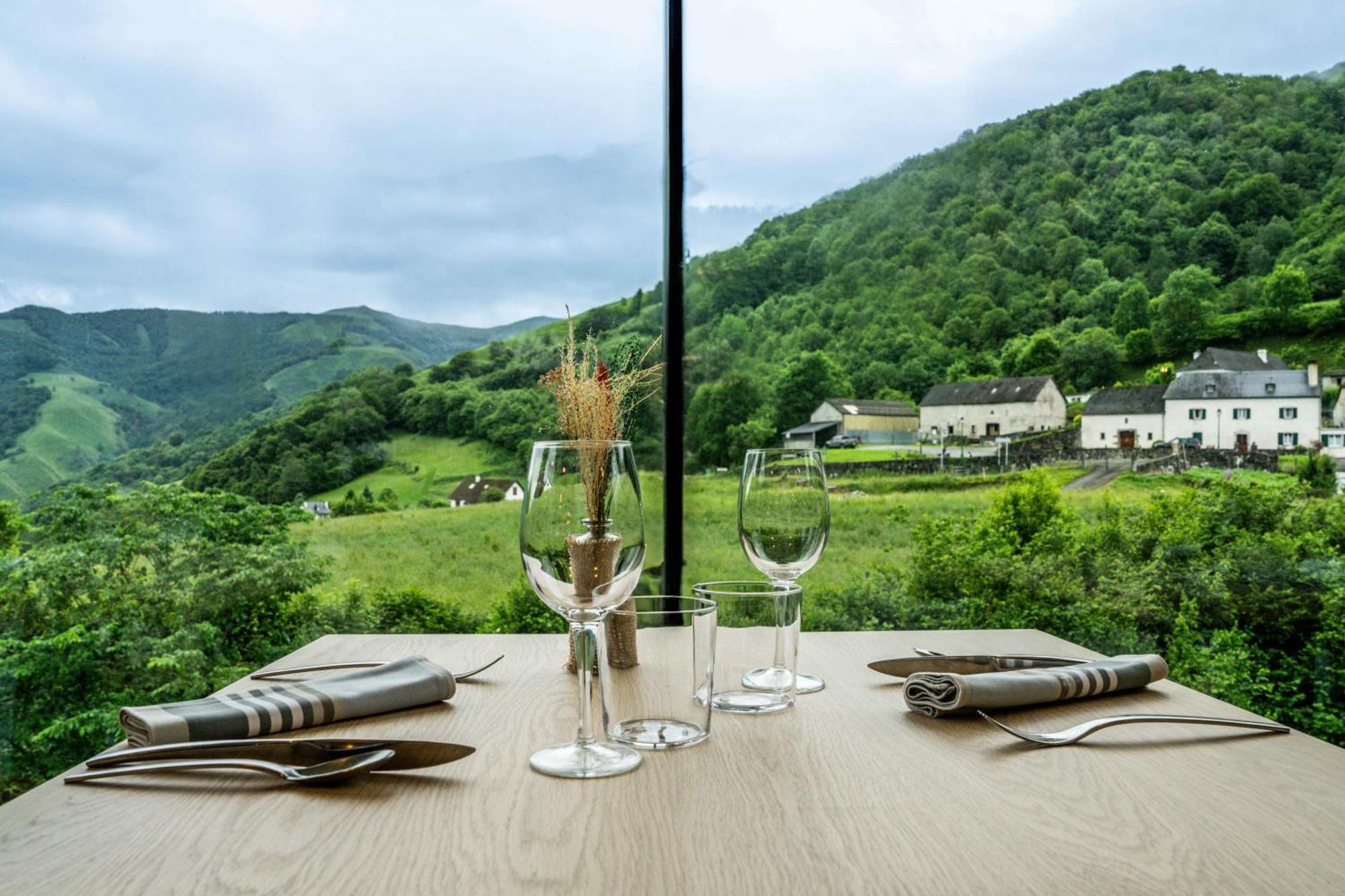 Logis Hotel Etchemaite Larrau Εξωτερικό φωτογραφία