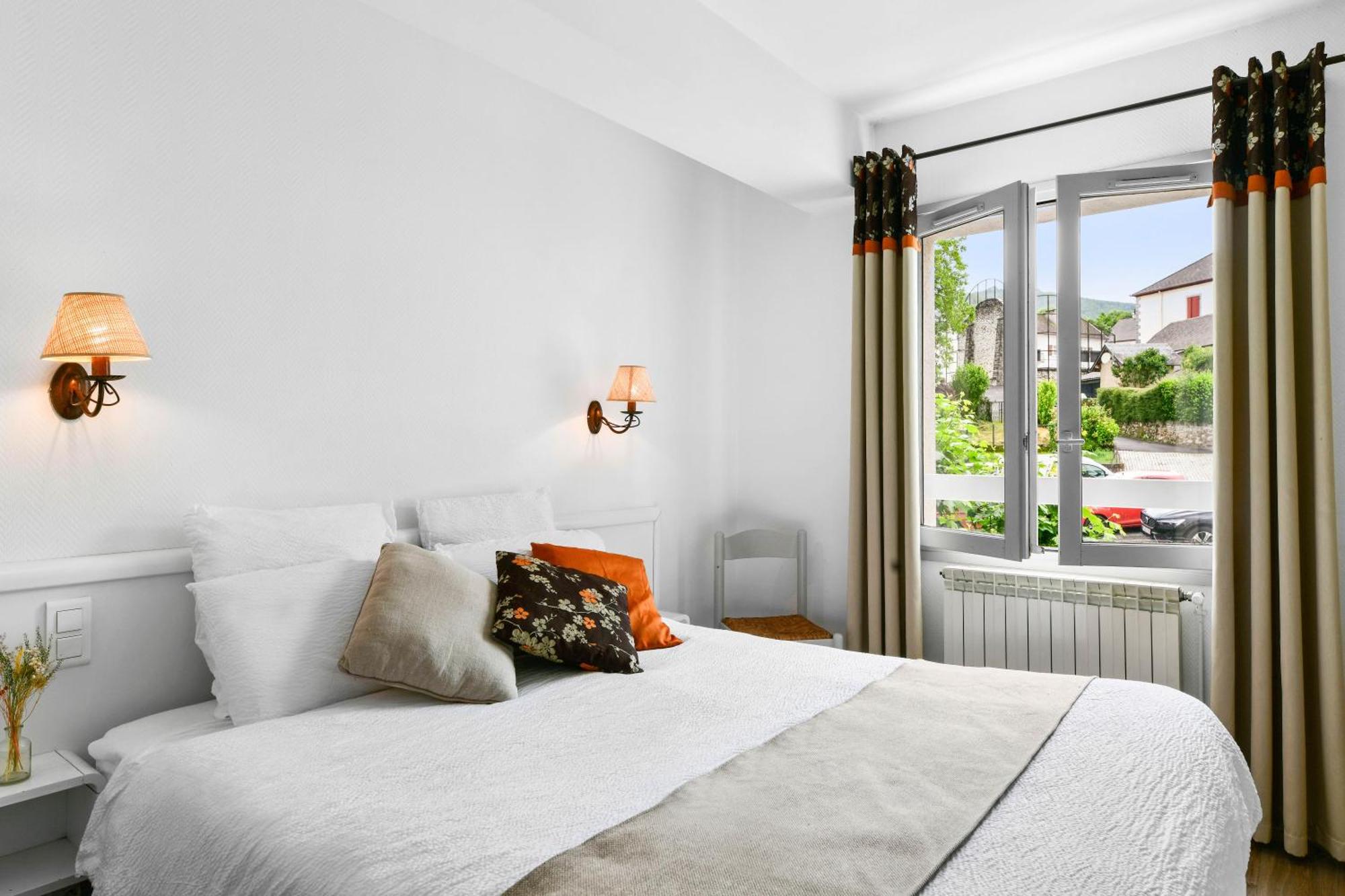 Logis Hotel Etchemaite Larrau Εξωτερικό φωτογραφία